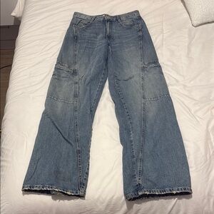 Zara Blue Relaxed Jeans with Classic Style